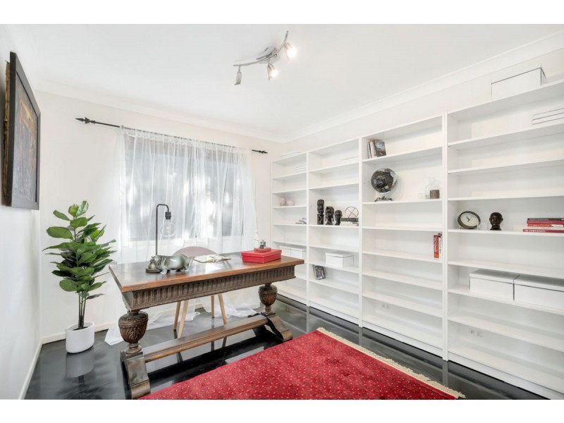 3 Paddington Drive, Carrara QLD 4211