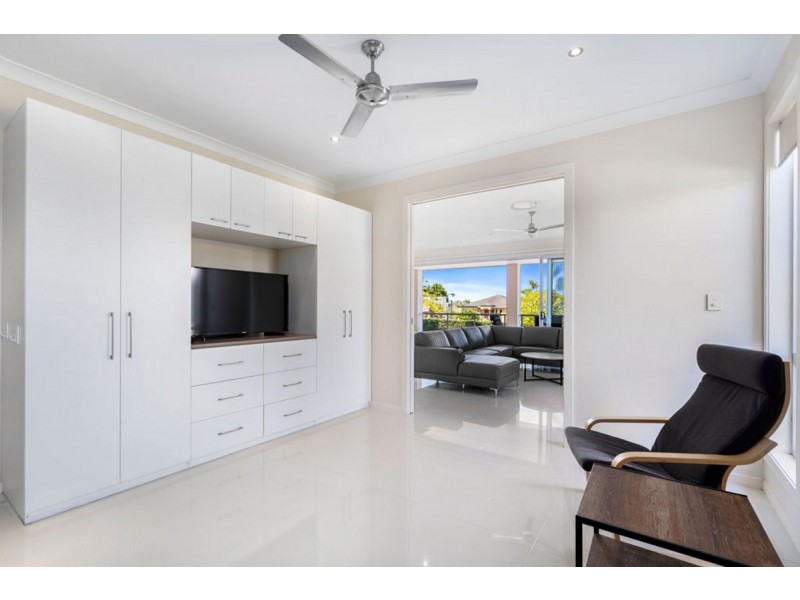 24 Ballah Crescent, Highland Park QLD 4211