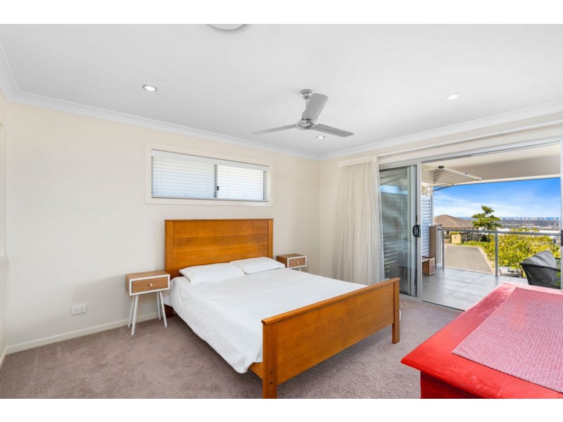 24 Ballah Crescent, Highland Park QLD 4211