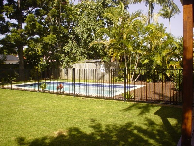 8 St Petersburg Place, Nerang QLD 4211
