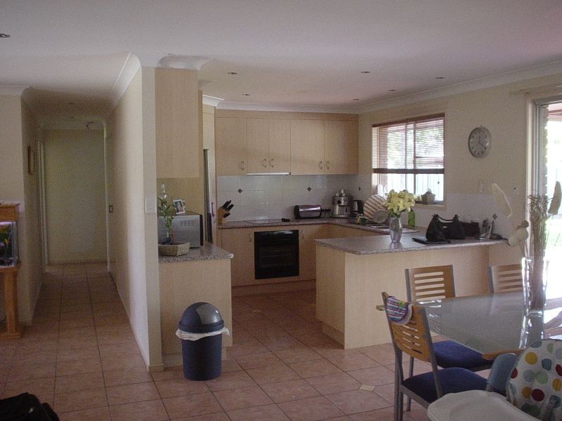 8 St Petersburg Place, Nerang QLD 4211