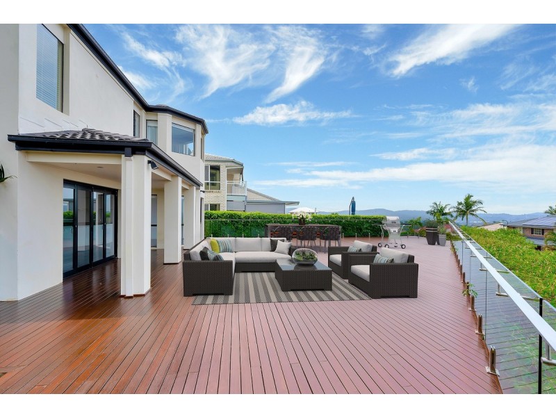 7 Bellavista Close, Highland Park QLD 4211