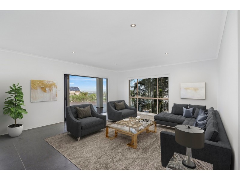 7 Bellavista Close, Highland Park QLD 4211