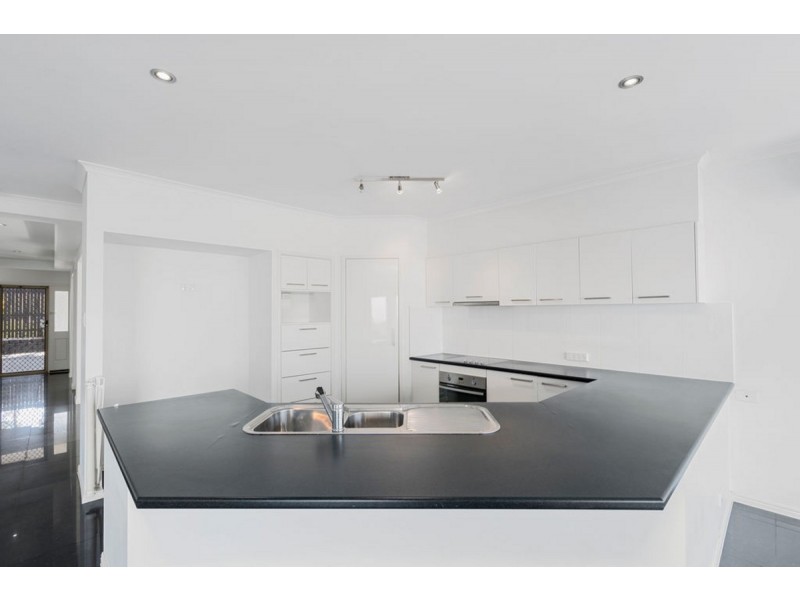 7 Bellavista Close, Highland Park QLD 4211