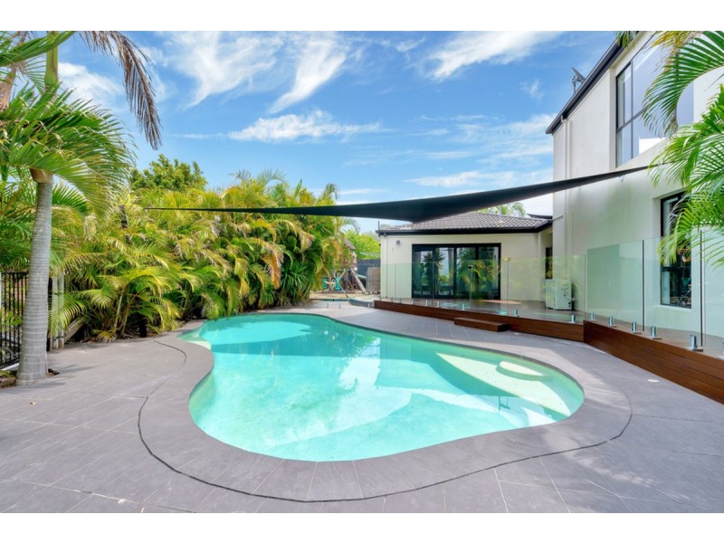 7 Bellavista Close, Highland Park QLD 4211