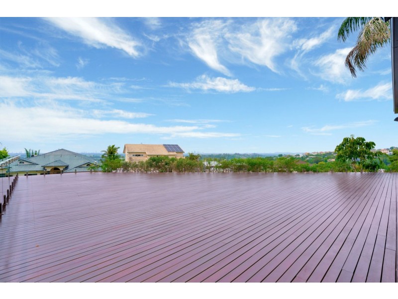 7 Bellavista Close, Highland Park QLD 4211