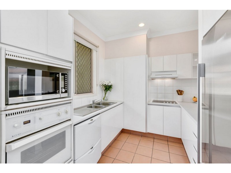 82/152 Palm Meadows Drive, Carrara QLD 4211