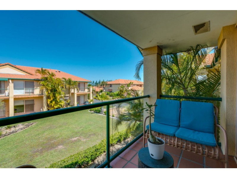 82/152 Palm Meadows Drive, Carrara QLD 4211