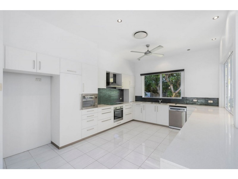 3 Ainsley Avenue, Ashmore QLD 4214
