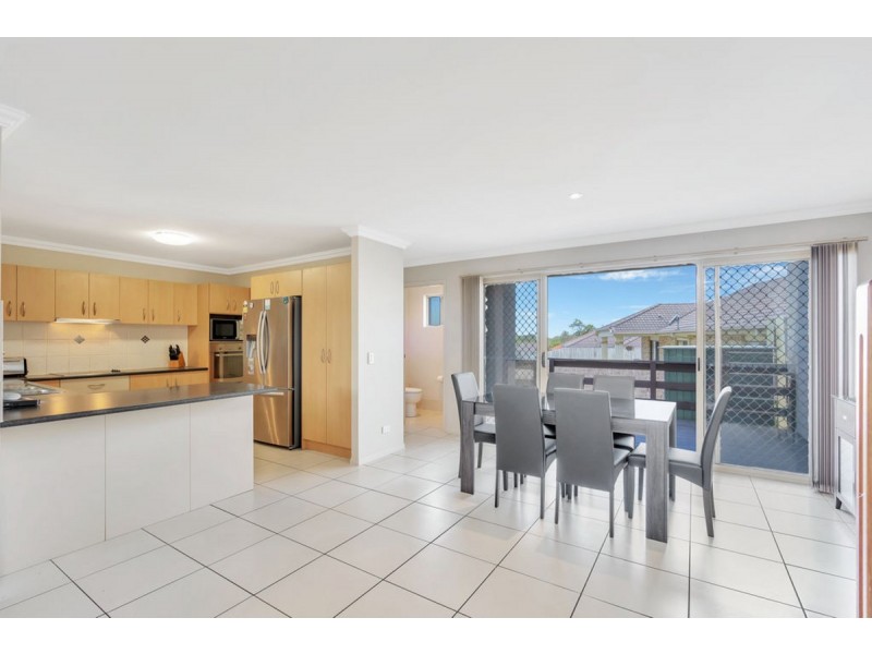 1/16 Bluetail Crescent, Upper Coomera QLD 4209