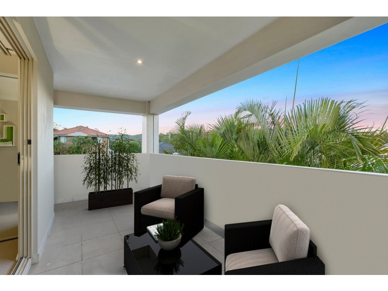 1/16 Bluetail Crescent, Upper Coomera QLD 4209