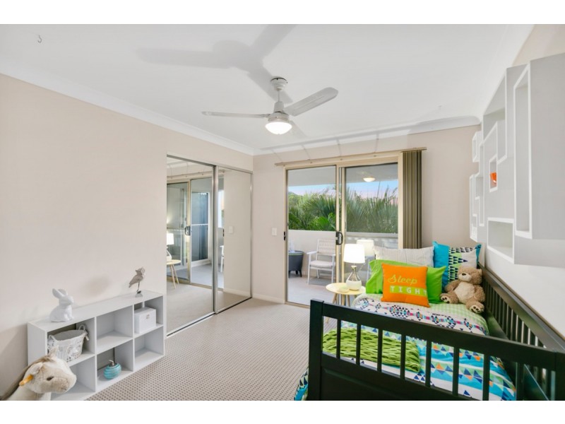 1/16 Bluetail Crescent, Upper Coomera QLD 4209