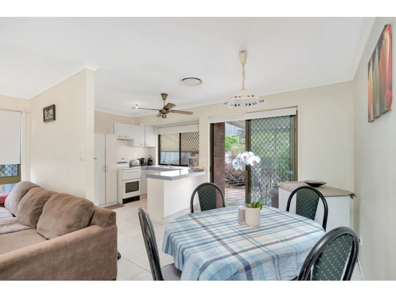 7 Perth Square, Highland Park QLD 4211