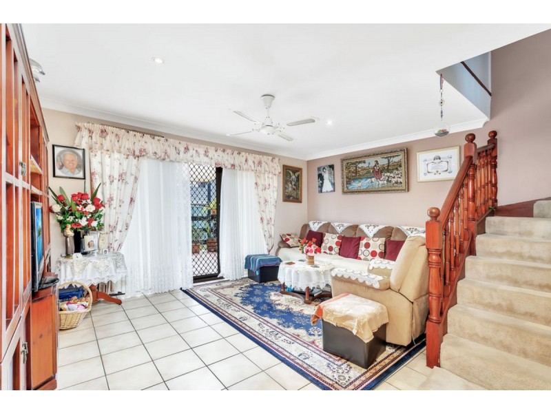 2/8 Martin Street, Nerang QLD 4211