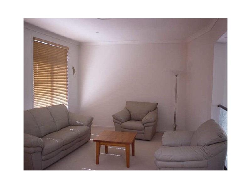 45 Riverwood Drive, Ashmore QLD 4214