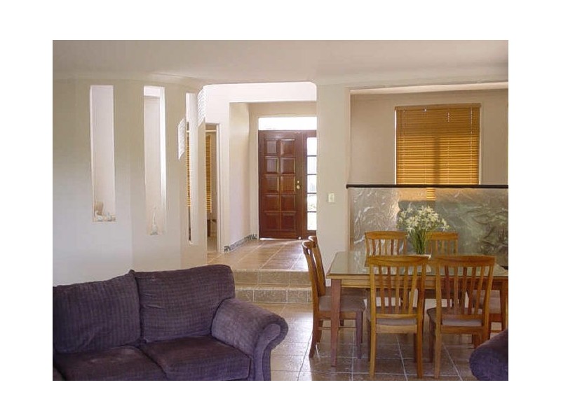 45 Riverwood Drive, Ashmore QLD 4214