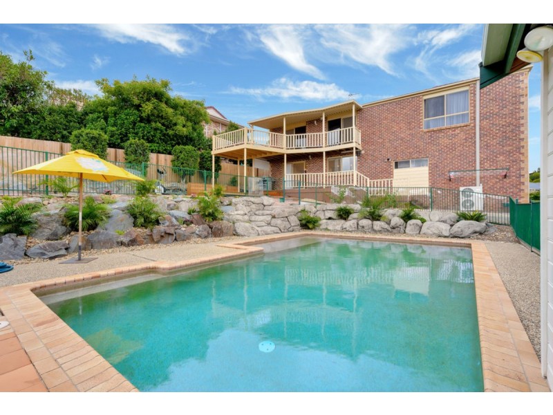 4 Bellavista Close, Highland Park QLD 4211
