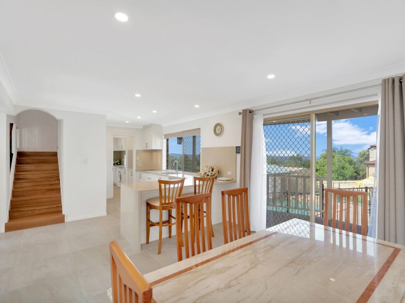 4 Bellavista Close, Highland Park QLD 4211