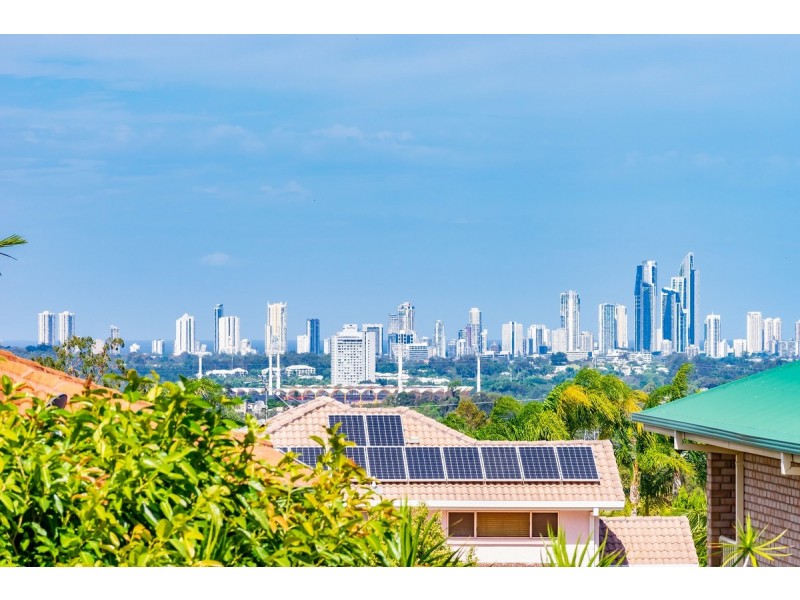 4 Bellavista Close, Highland Park QLD 4211