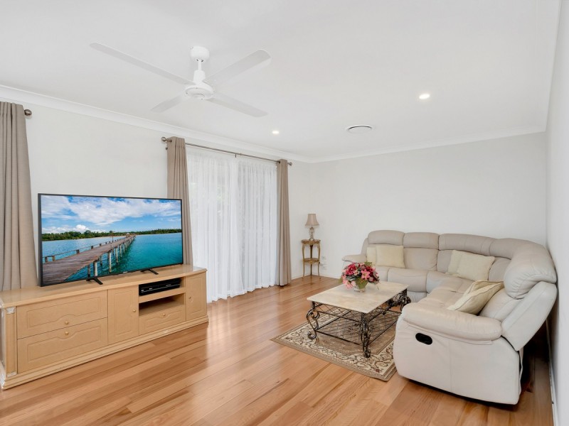 4 Bellavista Close, Highland Park QLD 4211