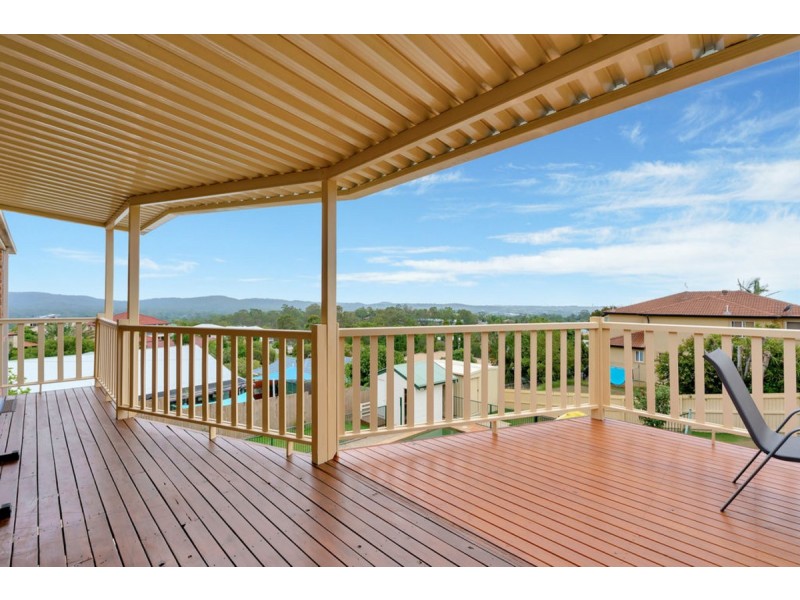 4 Bellavista Close, Highland Park QLD 4211