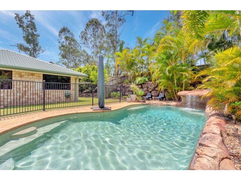 8 The Oval Drive, Mount Nathan QLD 4211