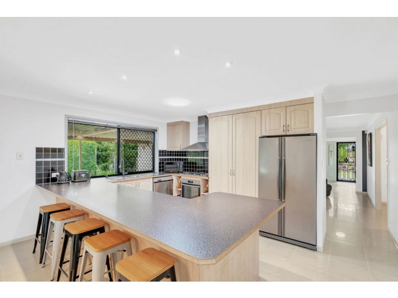 8 The Oval Drive, Mount Nathan QLD 4211