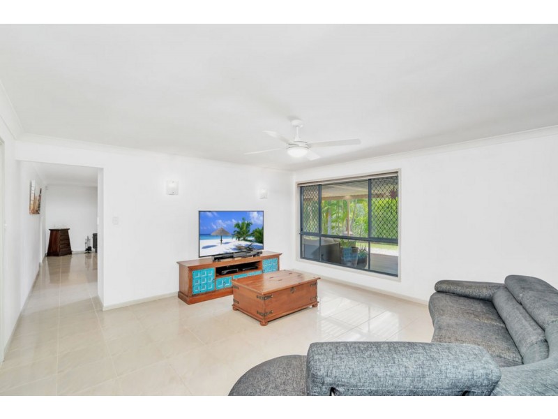 8 The Oval Drive, Mount Nathan QLD 4211