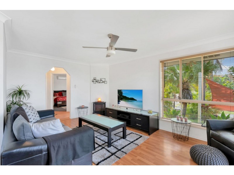 42 Armstrong Way, Highland Park QLD 4211