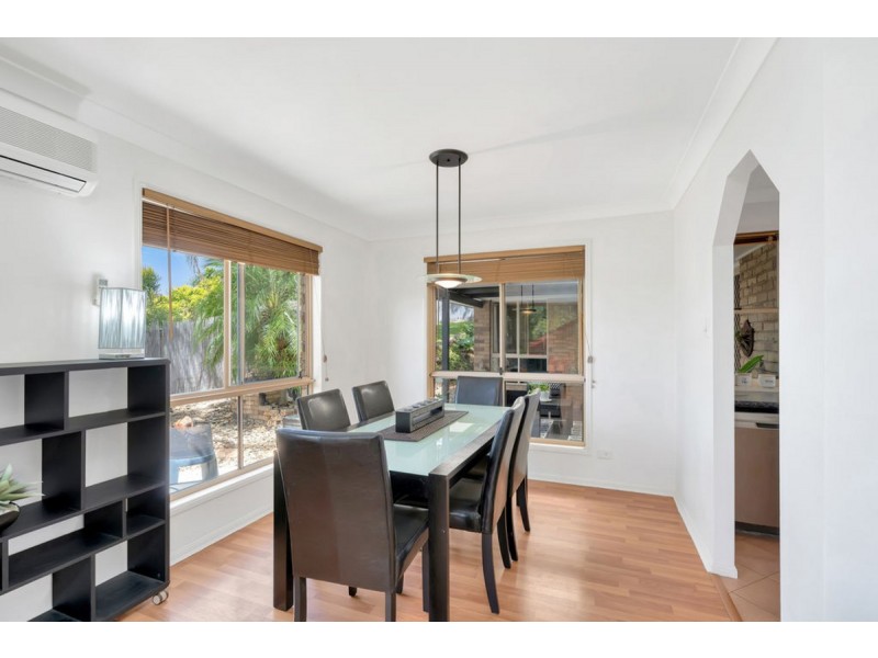 42 Armstrong Way, Highland Park QLD 4211