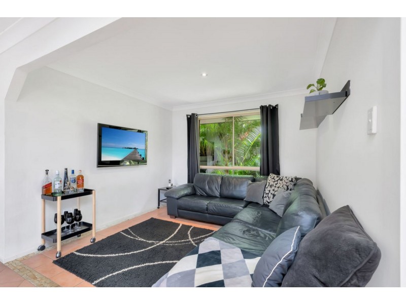 42 Armstrong Way, Highland Park QLD 4211