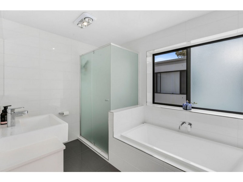 15/323 Bayview Street, Hollywell QLD 4216