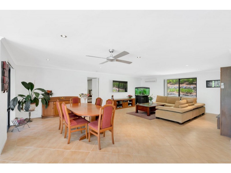 9 Venn Court, Mount Nathan QLD 4211