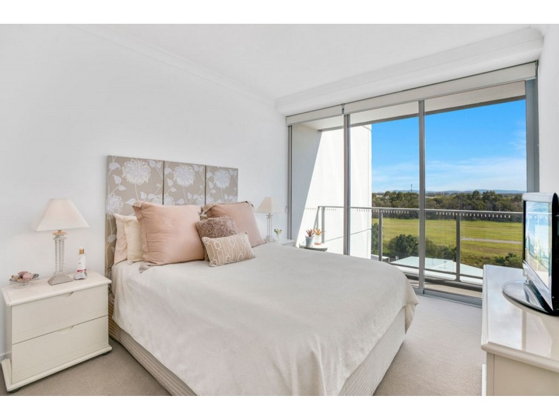 503/15 Compass Drive, Biggera Waters QLD 4216