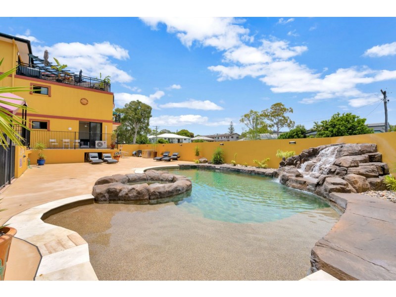 5/10-12 Bath Street, Labrador QLD 4215