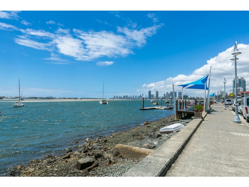 5/10-12 Bath Street, Labrador QLD 4215