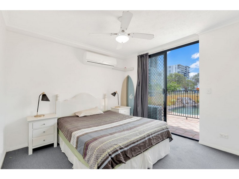 5/10-12 Bath Street, Labrador QLD 4215