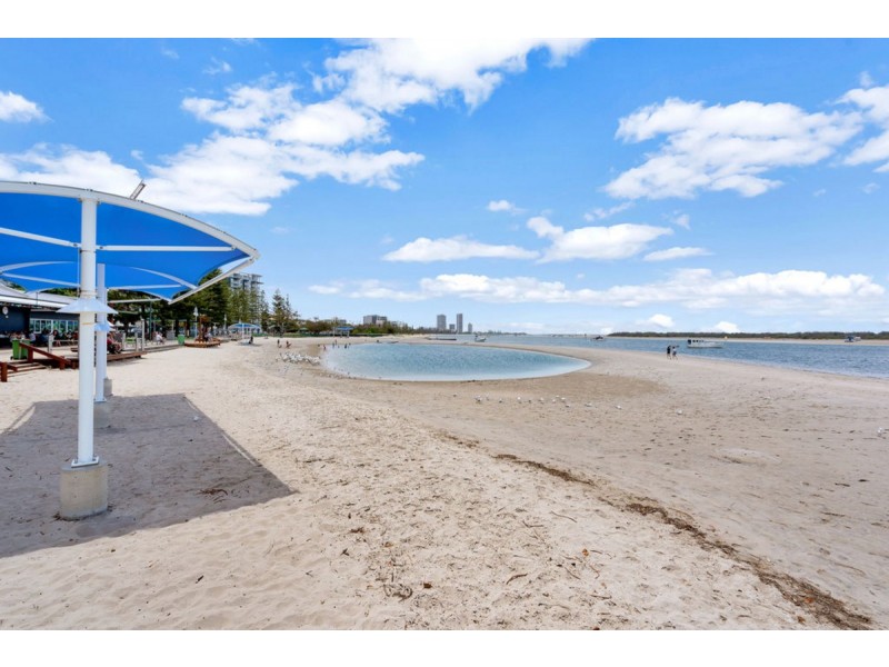 5/10-12 Bath Street, Labrador QLD 4215