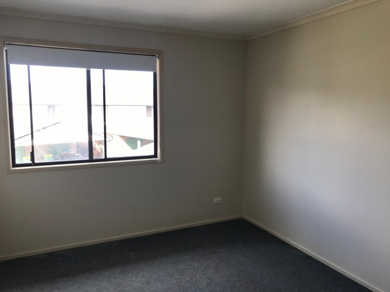 2 Ivy Court 67 Nerang Street, Nerang QLD 4211