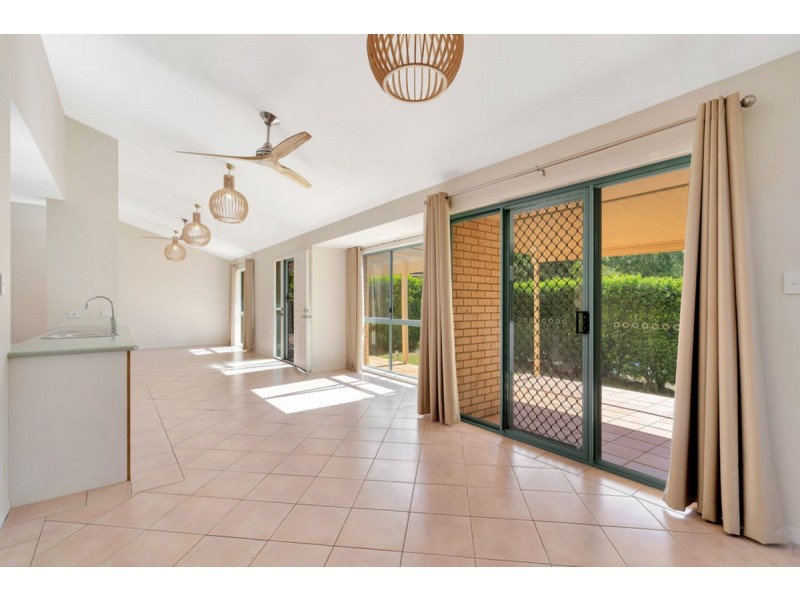 14 Pacific Pines Boulevard, Pacific Pines QLD 4211