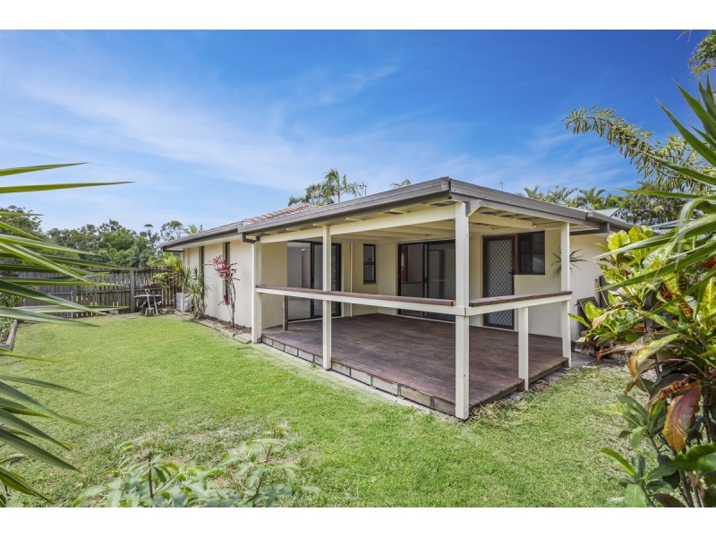 11 Richard Crescent, Highland Park QLD 4211