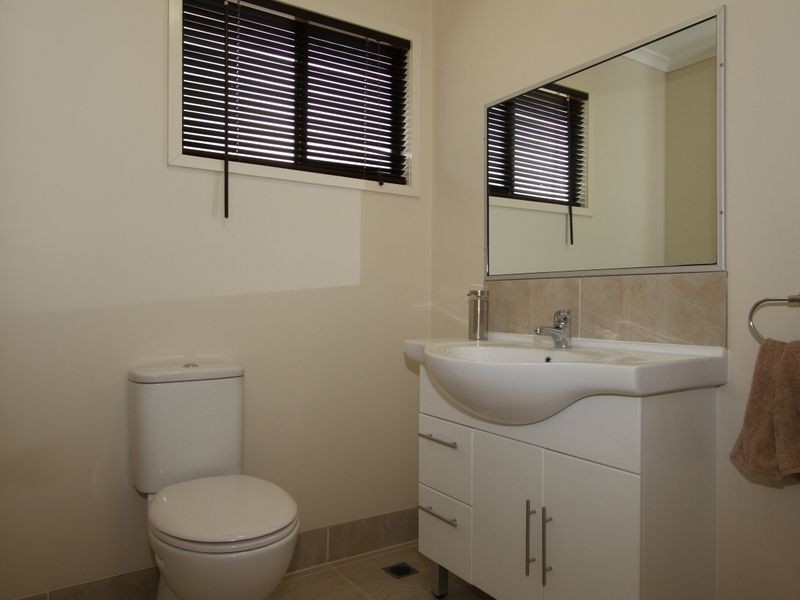 24 Marble Drive, Carrara QLD 4211