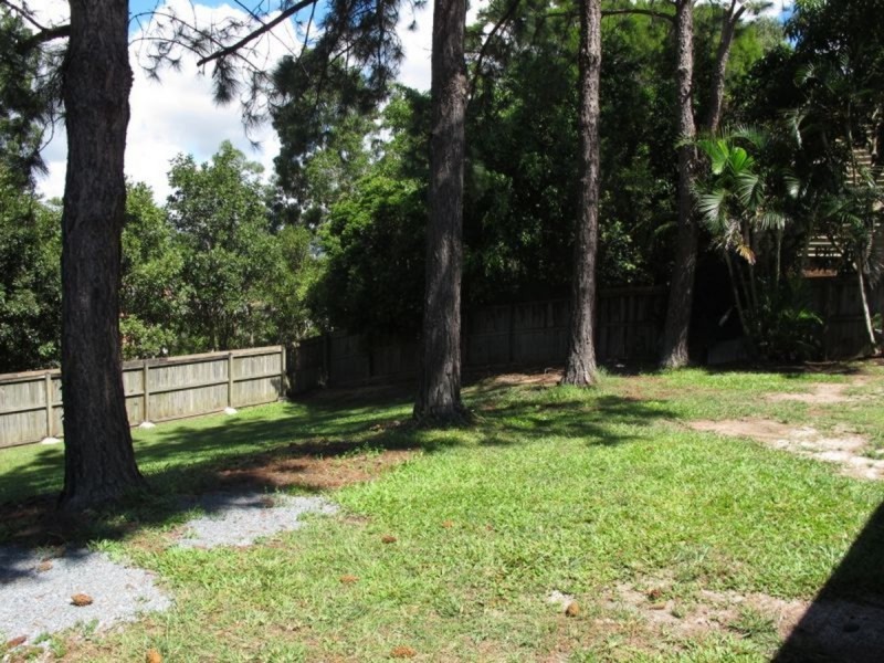 12 Petherbridge Avenue, Merrimac QLD 4226