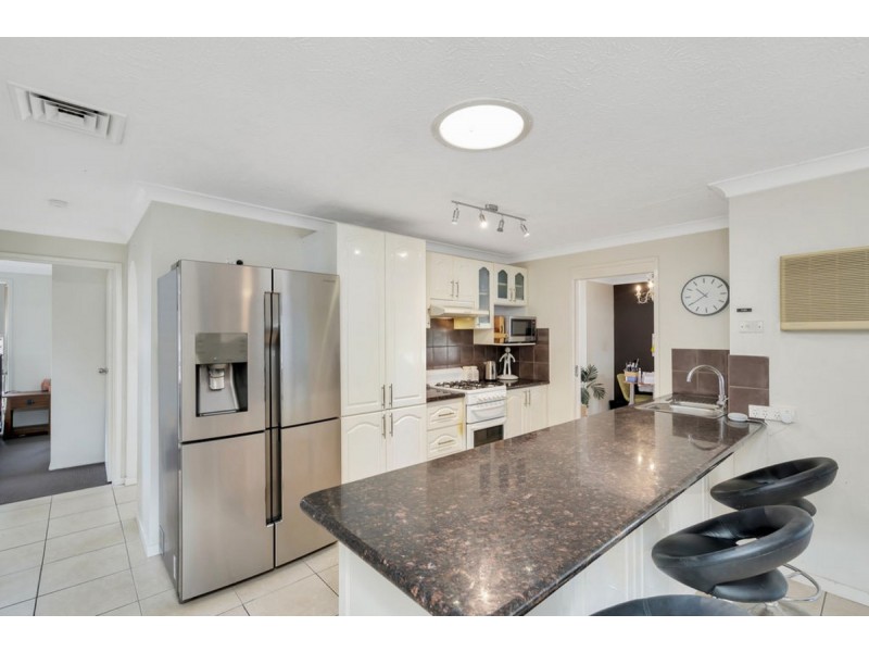125 Explorers Way, Highland Park QLD 4211