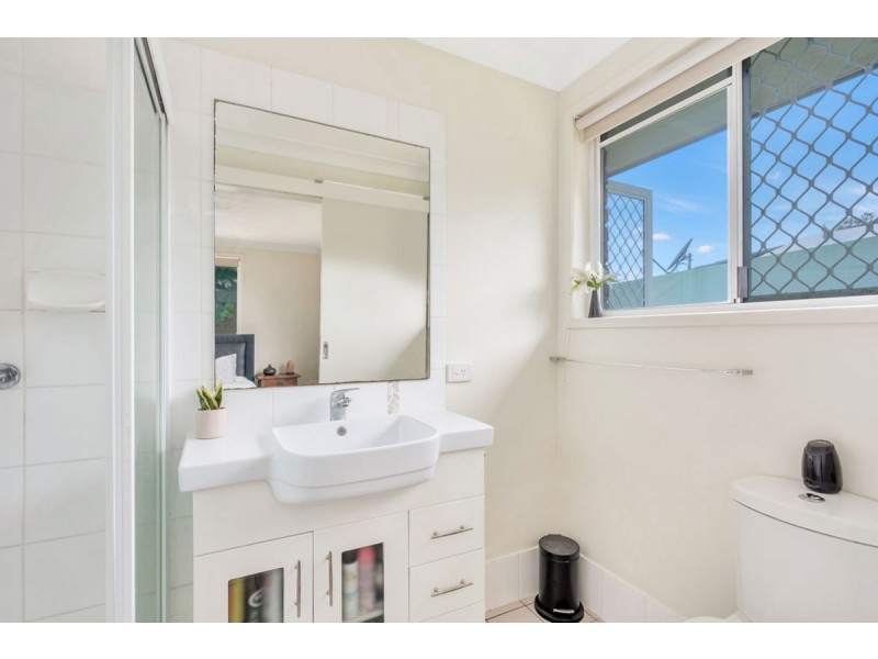 125 Explorers Way, Highland Park QLD 4211