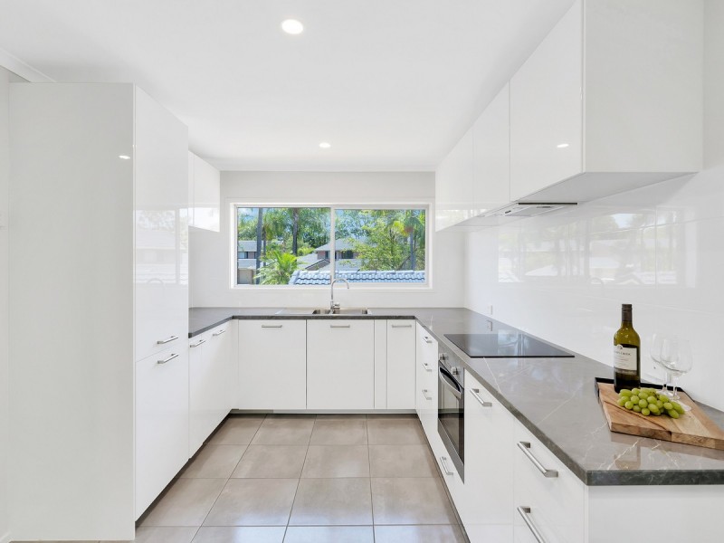 10/82 Lawrence Drive, Nerang QLD 4211