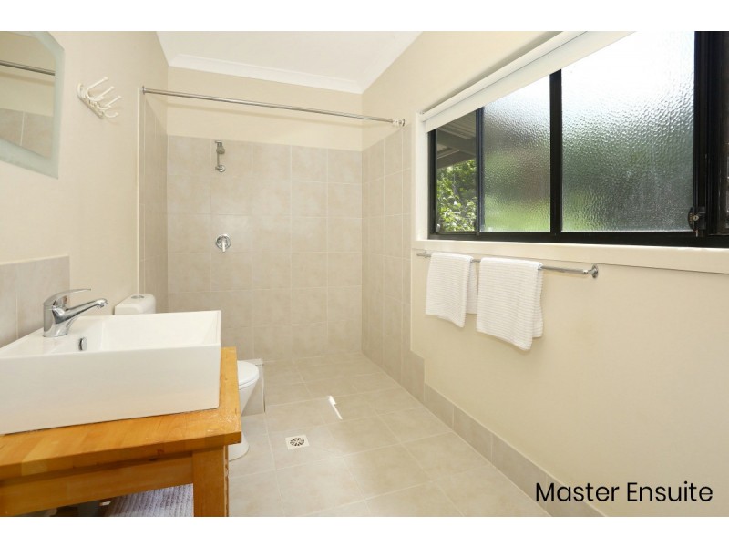 1836 Beechmont Road, Beechmont QLD 4211