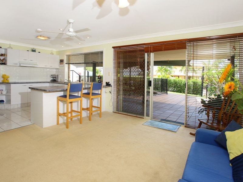 2 Hampstead Court, Highland Park QLD 4211