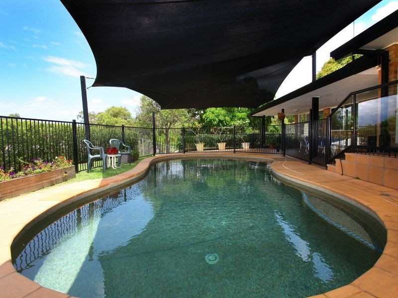 2 Hampstead Court, Highland Park QLD 4211