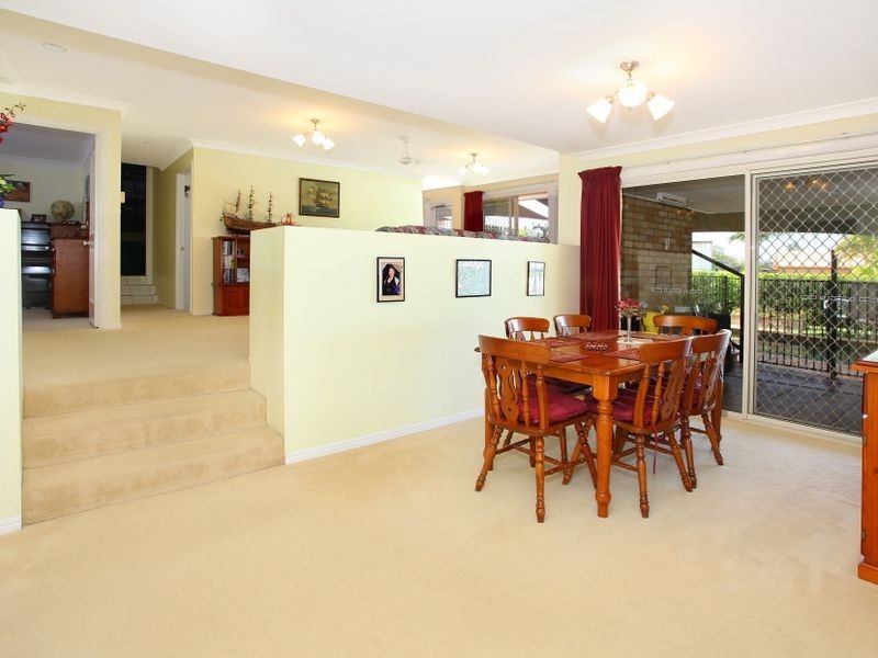 2 Hampstead Court, Highland Park QLD 4211